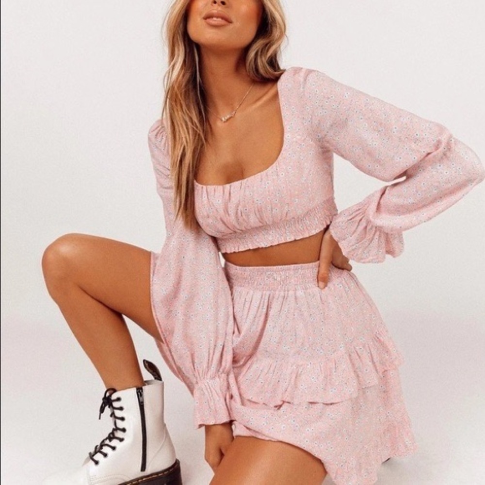 Princess Polly Susanna Long Sleeve Crop Top Skirt Two Piece Blush Sz 6